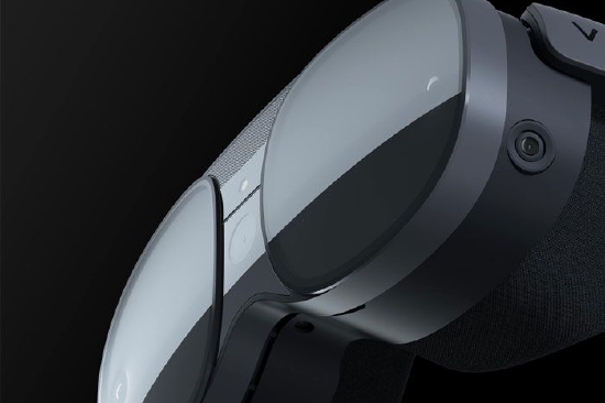 HTC 将在 CES2023 正式发布全新 VR 一体机